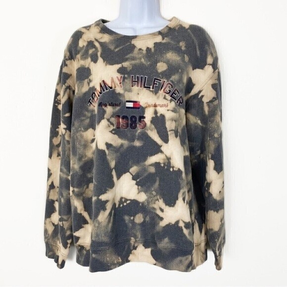 TOMMY HILFIGER Unisex Bleach Washed Crewneck Sweatshirt Size Medium Casual - Picture 2 of 7